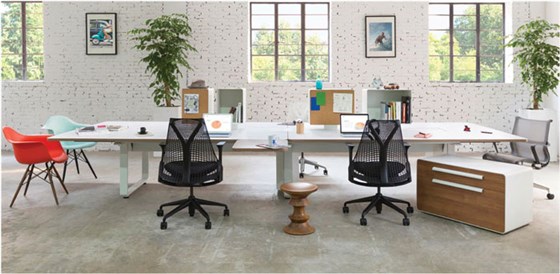 定做的办公家具和成品的办公家具究竟是哪个好呢？1